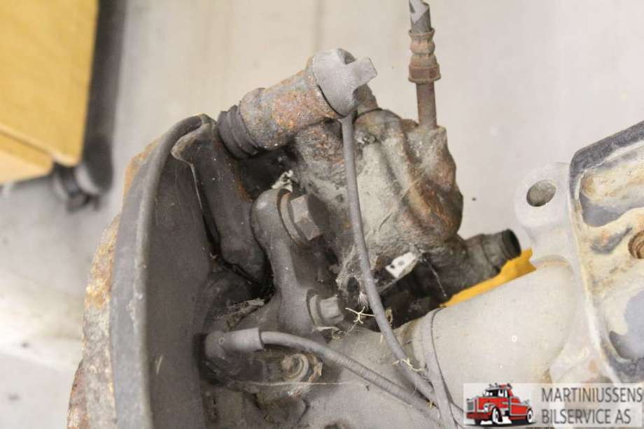 Bremsecaliper brakett til Mercedes Sprinter 2018-->> (907/910) (907/910) (MERCEDES|)