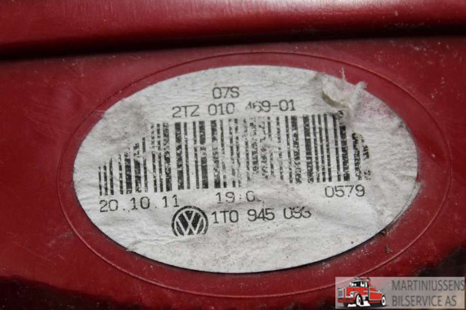 Baklykt venstre indre til VW Touran 2010-2015 (Type I, Fase 3)  (VOLKSWAGEN||1T0 945 093)