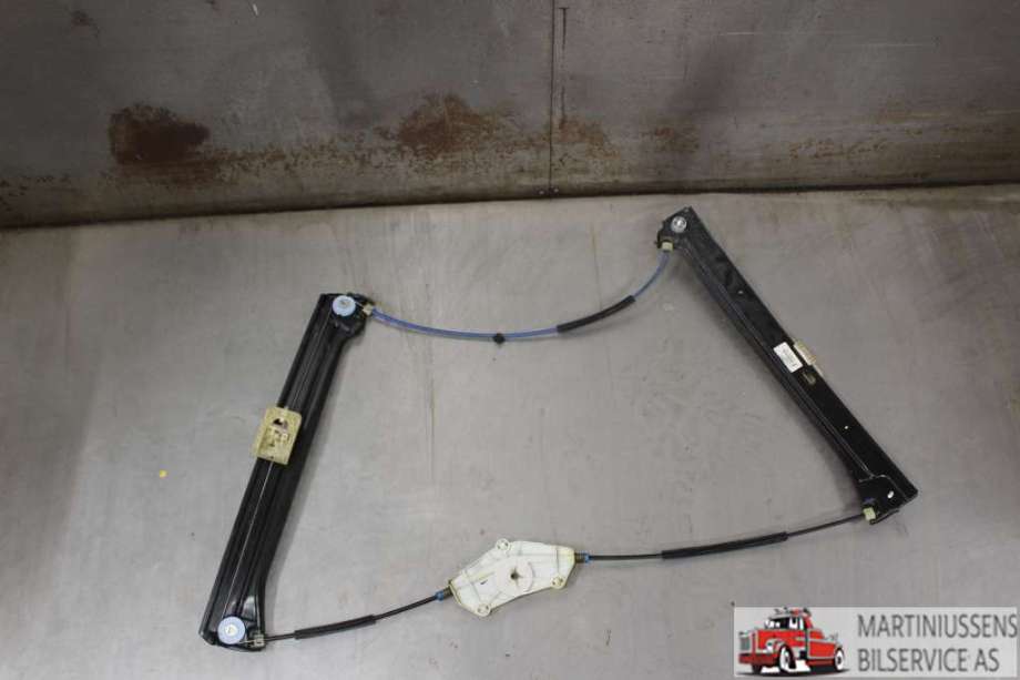 Ruteheis til VW Touran 2015-2021 (Type II)  (VOLKSWAGEN||5TA.837.461)