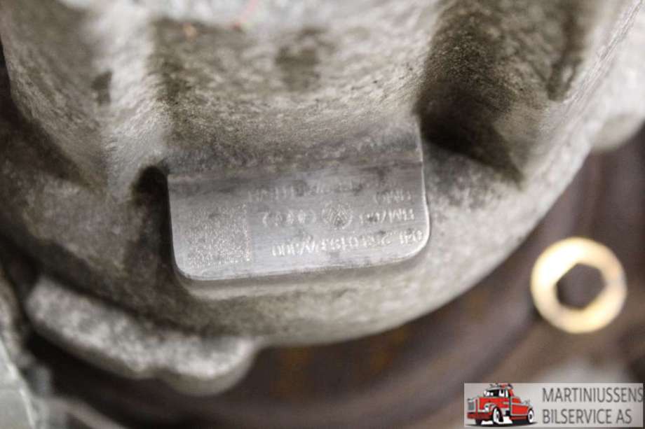 Turbo til VW Caddy 2015-2020 (Type III, Fase 3) (VOLKSWAGEN|04L 253 019 P|04L 253 019 PX|04L.253.019.P/V300)