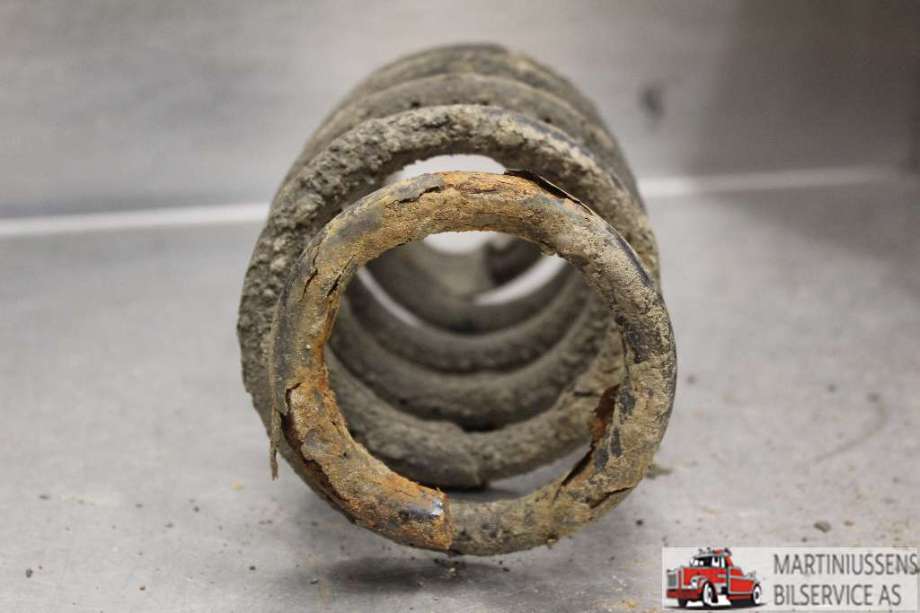Fjær bak spiralfjær til Toyota RAV4 2006-2009 (Type III, Fase 1)  (TOYOTA|)
