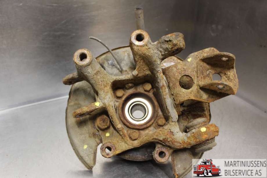 Hjulspindel venstre bak til Toyota RAV4 2006-2009 (Type III, Fase 1)  (TOYOTA|)