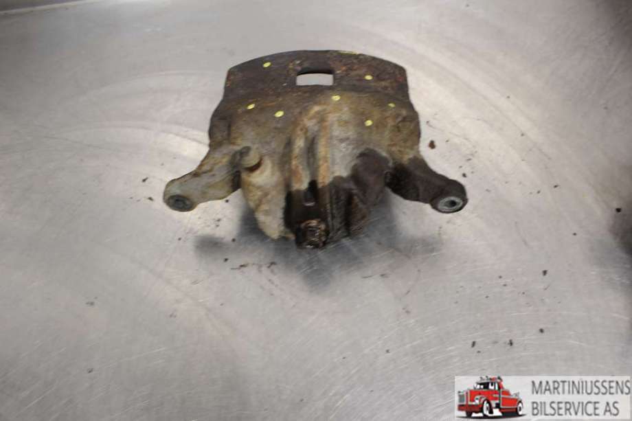 Bremsecaliper venstre foran til Nissan NV200 2010-2019  (NISSAN|)