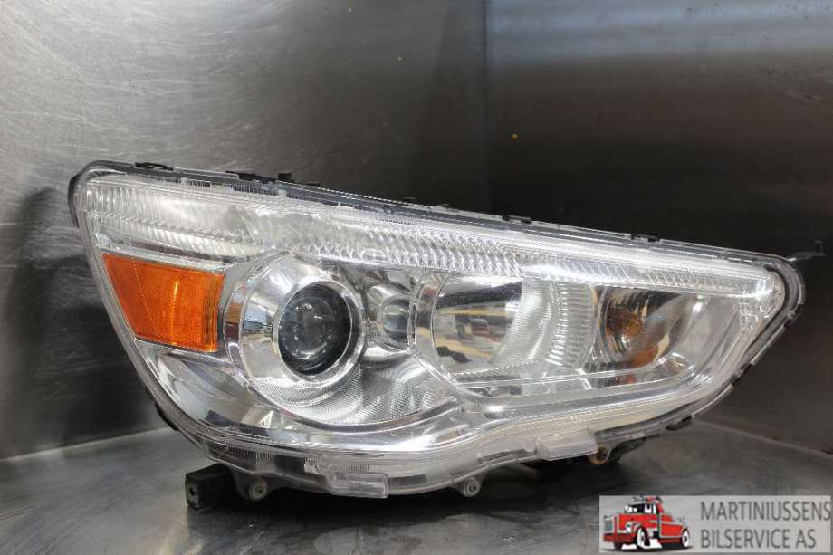 Frontlykt høyre halogen til Mitsubishi ASX, 2010-2019  (MITSUBISHI|)