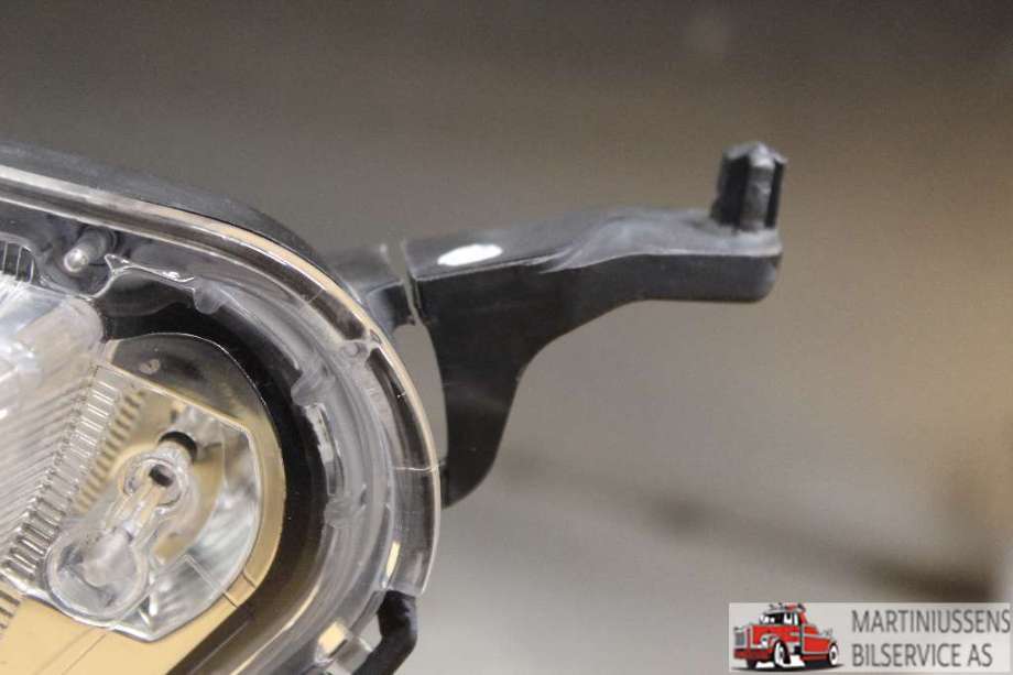 Frontlykt høyre halogen til Mitsubishi ASX 2010-2019  (MITSUBISHI||P9135R)