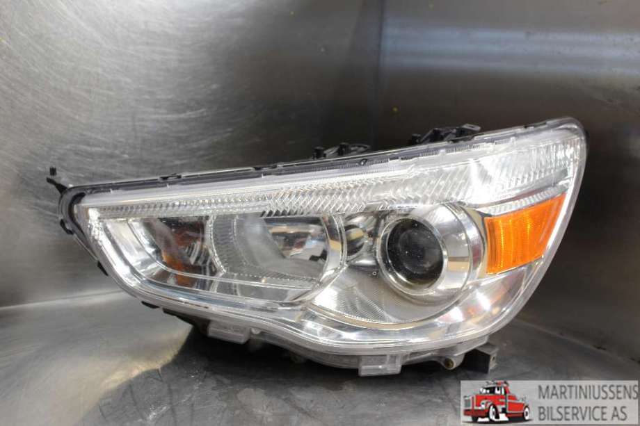 Frontlykt venstre halogen til Mitsubishi ASX, 2010-2019  (MITSUBISHI|)