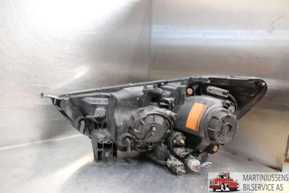 Frontlykt høyre halogen til Mitsubishi ASX 2010-2019  (MITSUBISHI||P9135R)