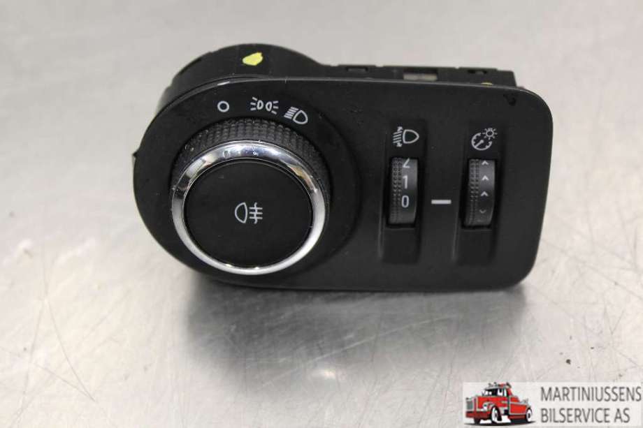 Bryter lys til Opel Corsa E 2015-2019  (OPEL||13470443)