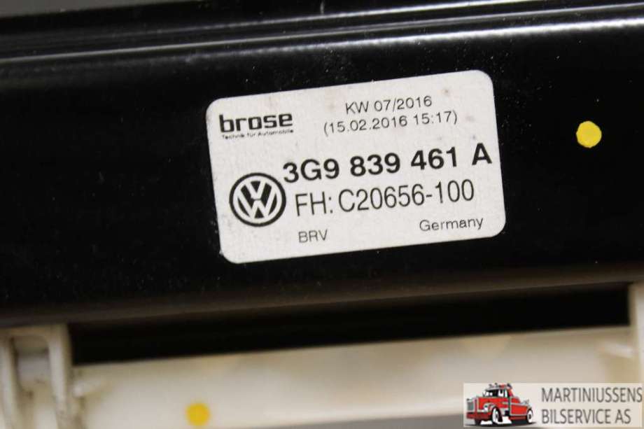 Ruteheis til VW Passat 2015-2019 (Fase 1) (B8) (B8) (VOLKSWAGEN||5G9 839 461 A)