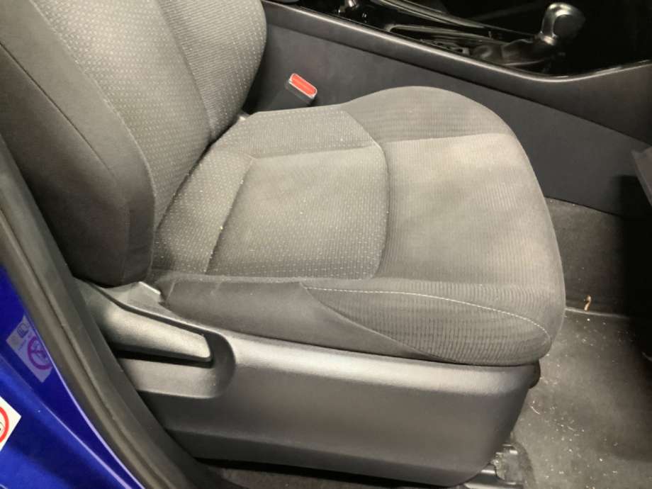Sete foran høyre til Toyota C-HR, 2016-->>  (TOYOTA|)