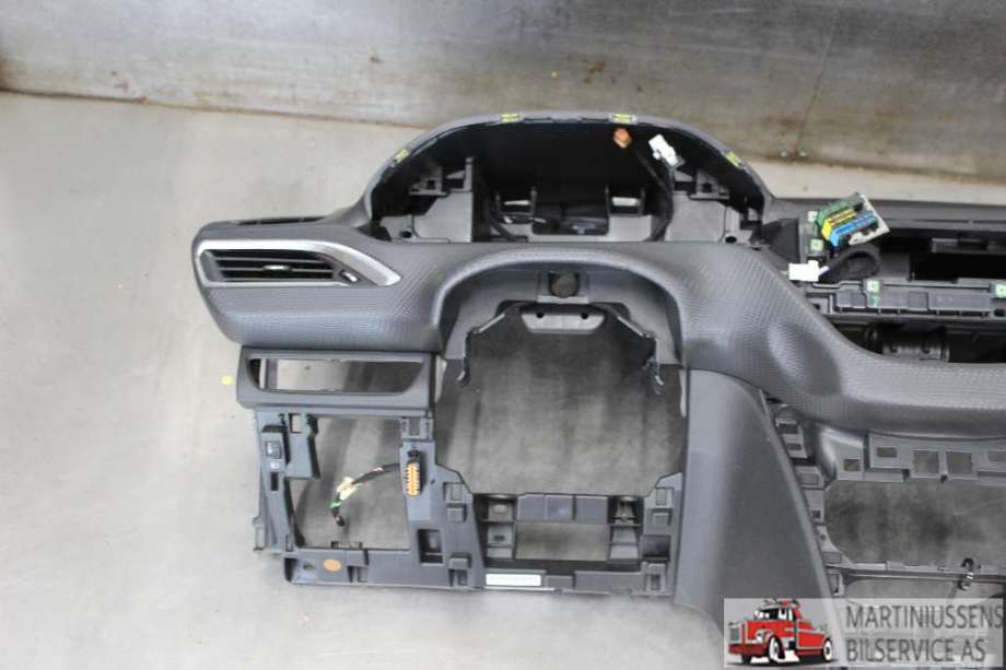 Dashbord til Peugeot 2008 2013-2019 (Type I)  (PEUGEOT||9672848580)