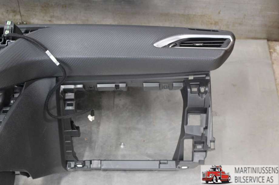 Dashbord til Peugeot 2008 2013-2019 (Type I)  (PEUGEOT||9672848580)