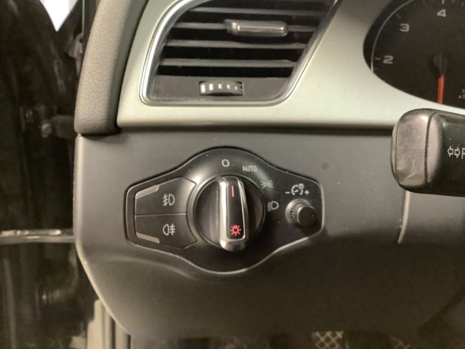 Bryter lys til Audi A4, 2007-2014 (Type IV) (B8) (B8) (AUDI|)