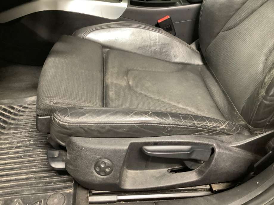 Sete foran venstre til Audi A4, 2007-2014 (Type IV) (B8) (B8) (AUDI|)