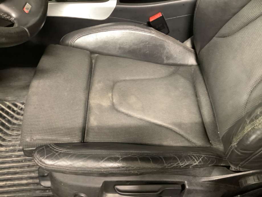 Sete foran venstre til Audi A4 2007-2014 (Type IV) (B8) (B8) (AUDI|)