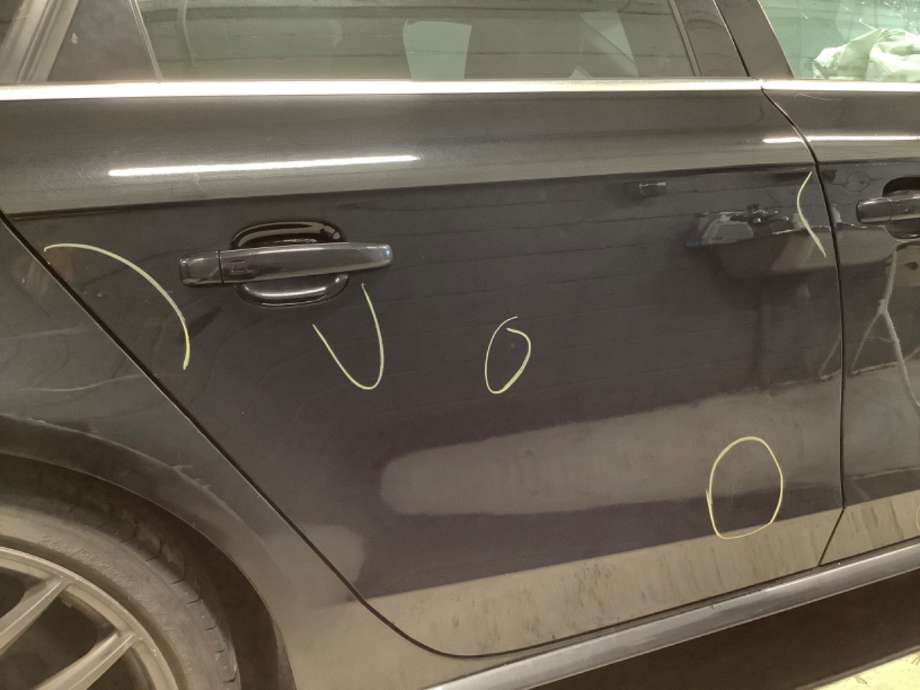 Dør høyre bak til Audi A4, 2007-2014 (Type IV) (B8) (B8) (AUDI|)