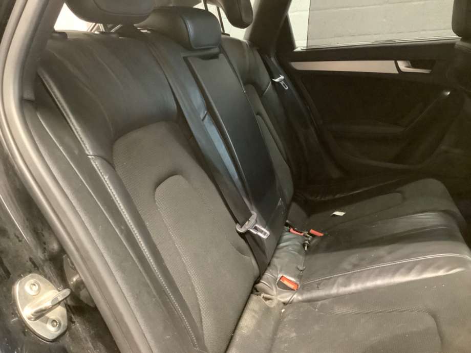 Sete bak til Audi A4, 2007-2014 (Type IV) (B8) (B8) (AUDI|)