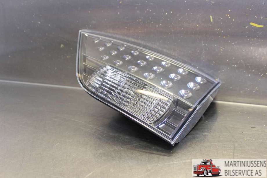 Baklykt høyre indre til Mitsubishi Outlander 2010-2012 (Type II, Fase 2)  (MITSUBISHI|)