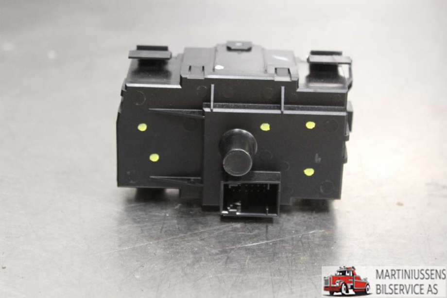 Bryter lys til BMW X1 2009-2015 (E84) (E84) (BMW||6 932 796)