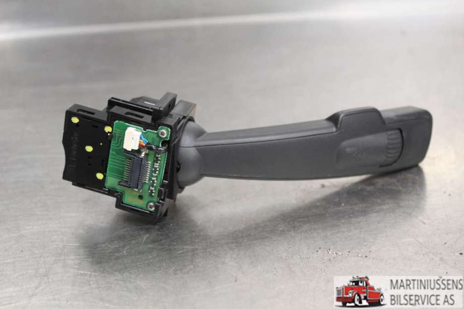 Bryter blink til Volvo V40 2012-2019  (VOLVO||31394001)