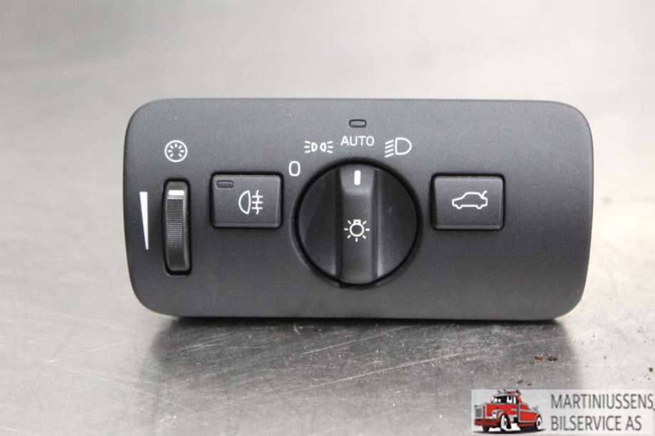 Bryter lys til Volvo V40 2012-2019  (VOLVO||30739424)