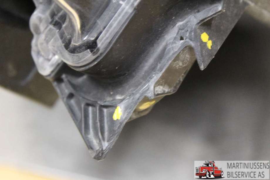 Frontlykt høyre halogen til Suzuki SX4 S-CROSS 2013-->> (Type II) (SUZUKI||6429R)