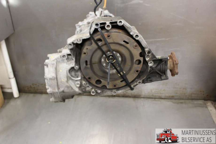 Girkasse manuell 6-trinn til Audi A4 2007-2014 (Type IV) (B8) (B8) (AUDI|LLV||0B1 300 027 E)