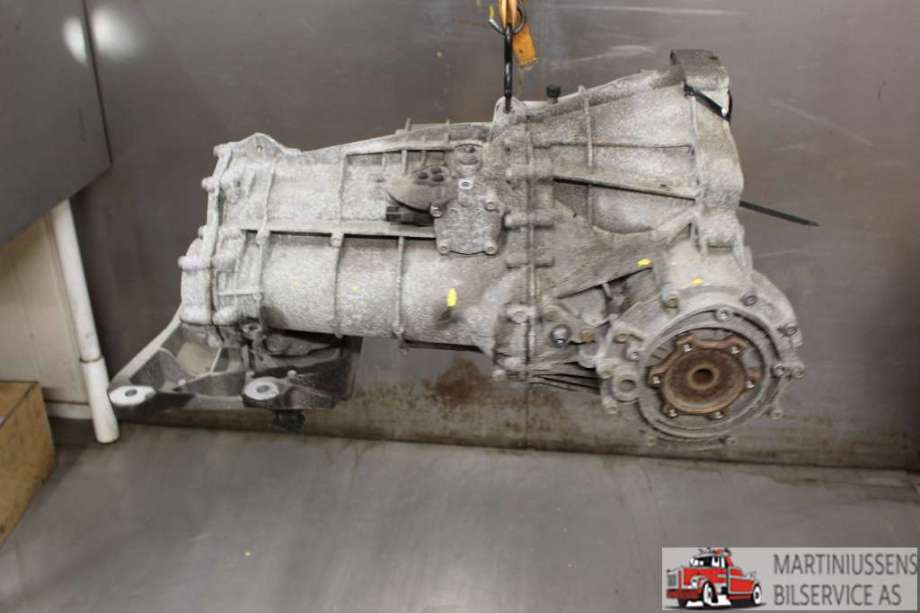 Girkasse manuell 6-trinn til Audi A4 2007-2014 (Type IV) (B8) (B8) (AUDI|LLV||0B1 300 027 E)