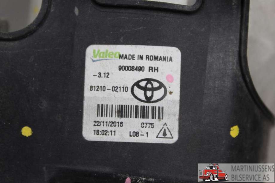Tåkelykt høyre foran til Toyota Yaris 2014-2020 (Type III, Fase 2)  (TOYOTA||81210-02110)