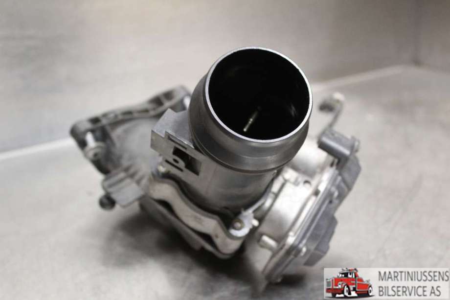 Spjeldhus til BMW 5-Serie 2010-2017 (F10/F11) (F10/F11) (BMW||1354 7810752 03)