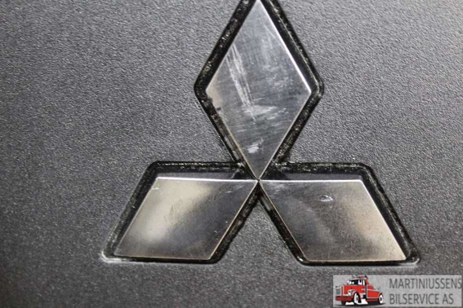 Motordeksel over motor til Mitsubishi Outlander 2010-2012 (Type II, Fase 2)  (MITSUBISHI||AKS200A413D)