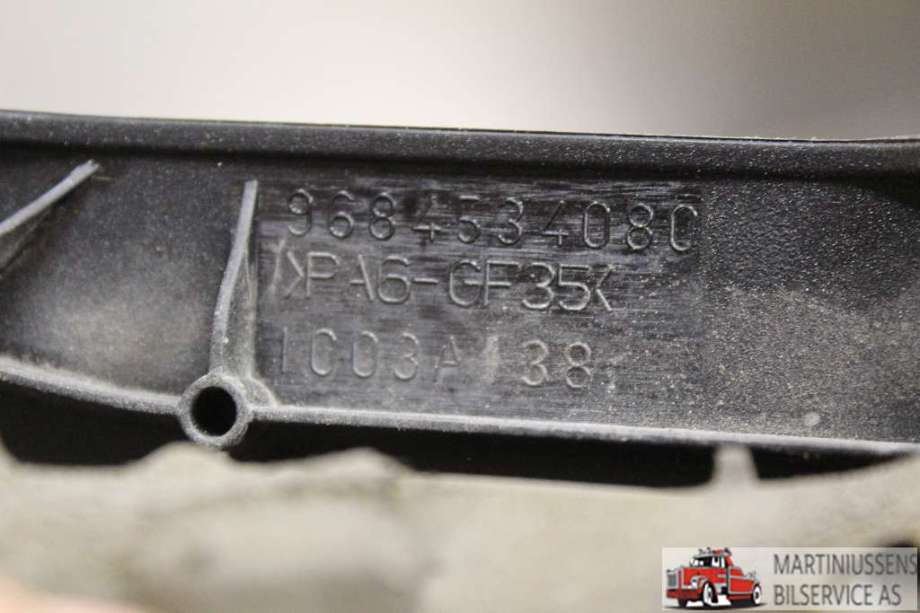 Motordeksel over motor til Mitsubishi Outlander 2010-2012 (Type II, Fase 2)  (MITSUBISHI||AKS200A413D)