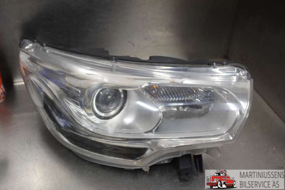 Frontlykt høyre xenon til Citroën C4 2011-2017 (Type II)  (CITROEN|)