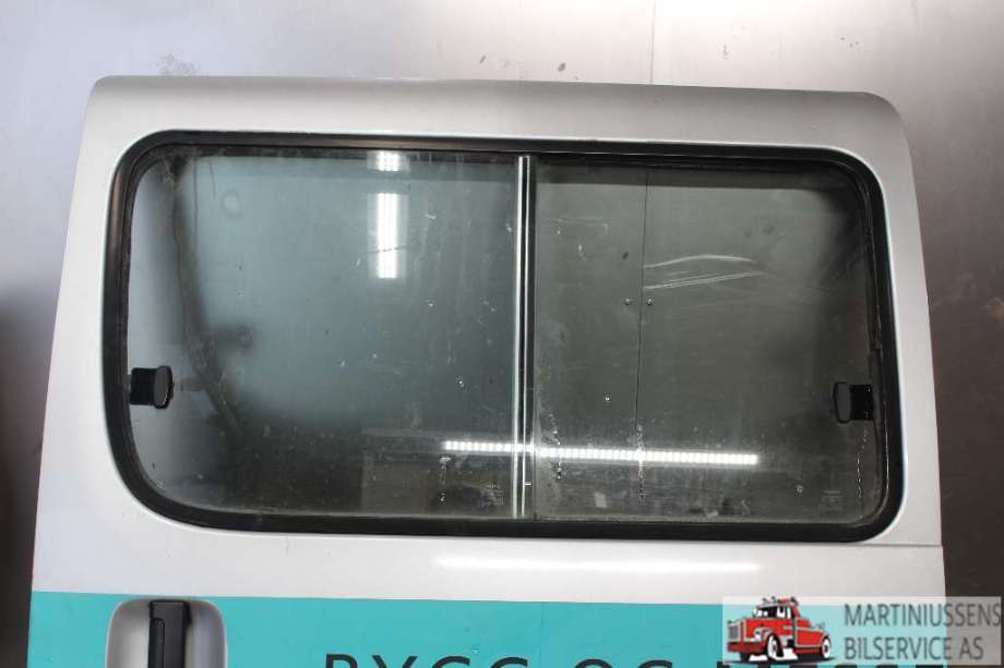 Dør venstre skyvedør til Toyota Hiace 2001-2006 (Fase 2)  (TOYOTA|)