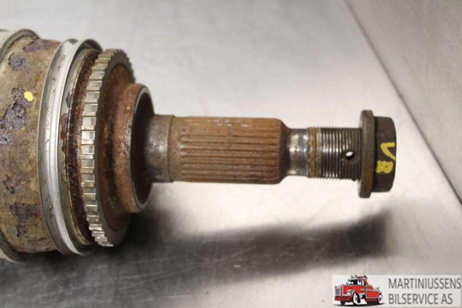 Drivaksel venstre bak til Toyota Hiace 2001-2006 (Fase 2) (TOYOTA|)