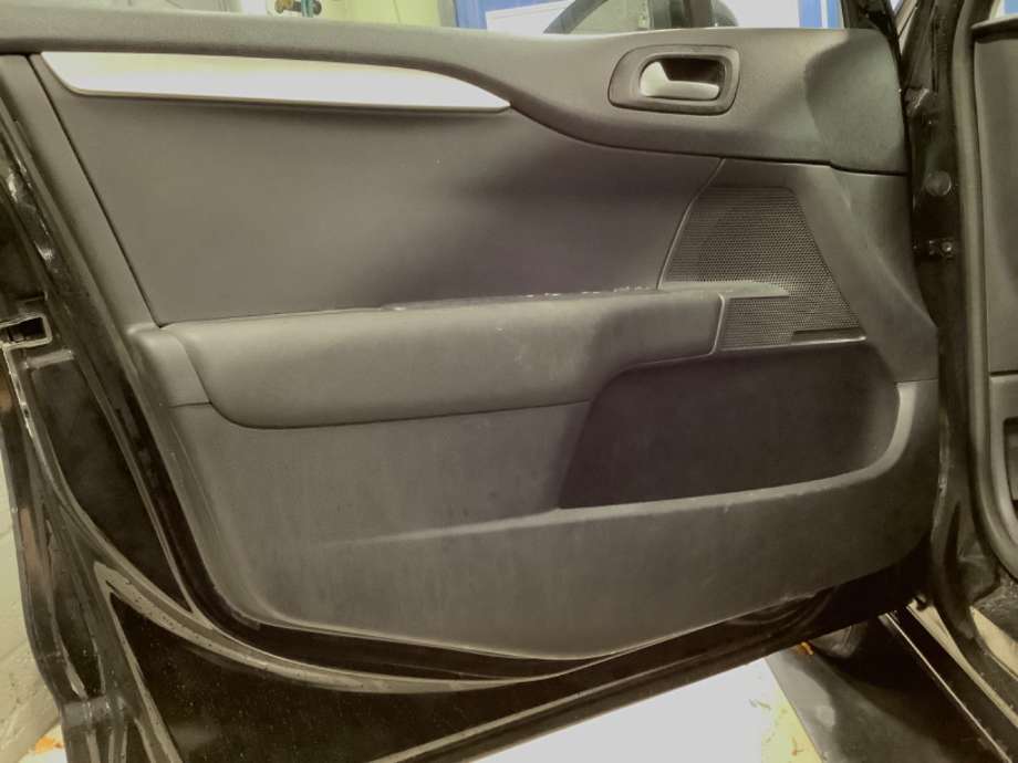 Dørtrekk venstre til Citroën C4, 2011-2017 (Type II)  (CITROEN|)