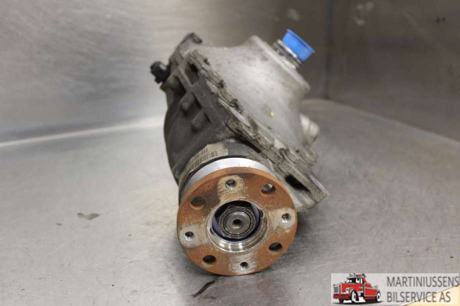 Kardang til BMW 5-Serie 2010-2017 (F10/F11) (F10/F11) (BMW||7591997-04)