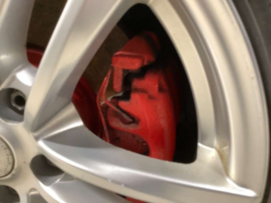Bremsecaliper høyre foran til VW Touran, 2010-2015 (Type I, Fase 3)  (VOLKSWAGEN|)