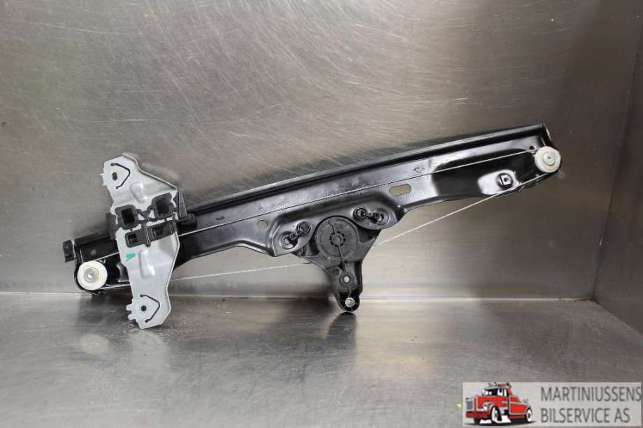 Ruteheis til Nissan Qashqai 2014-2021 (Type II)  (NISSAN||807014EA3C)