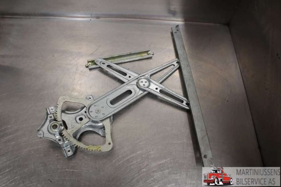 Ruteheis til Toyota Auris 2013-2015 (Type II, Fase 1)  (TOYOTA|)
