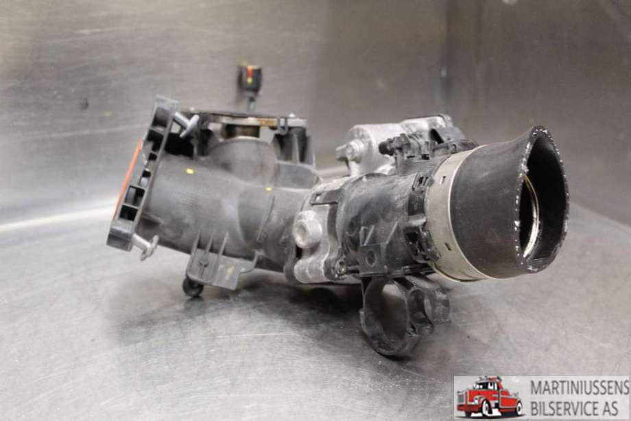 Spjeldhus til BMW 5-Serie 2010-2017 (F10/F11) (F10/F11) (BMW||1354 7810752 02)