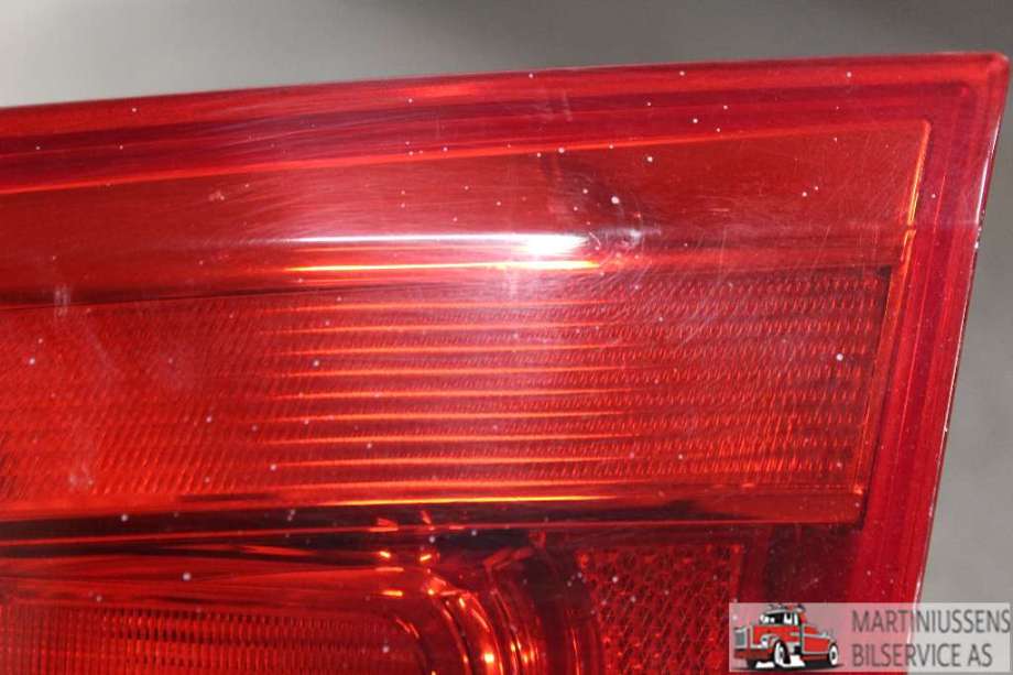 Baklykt høyre indre til VW Passat 2011-2015 (B7) (B7) (VOLKSWAGEN||3AF945094C)