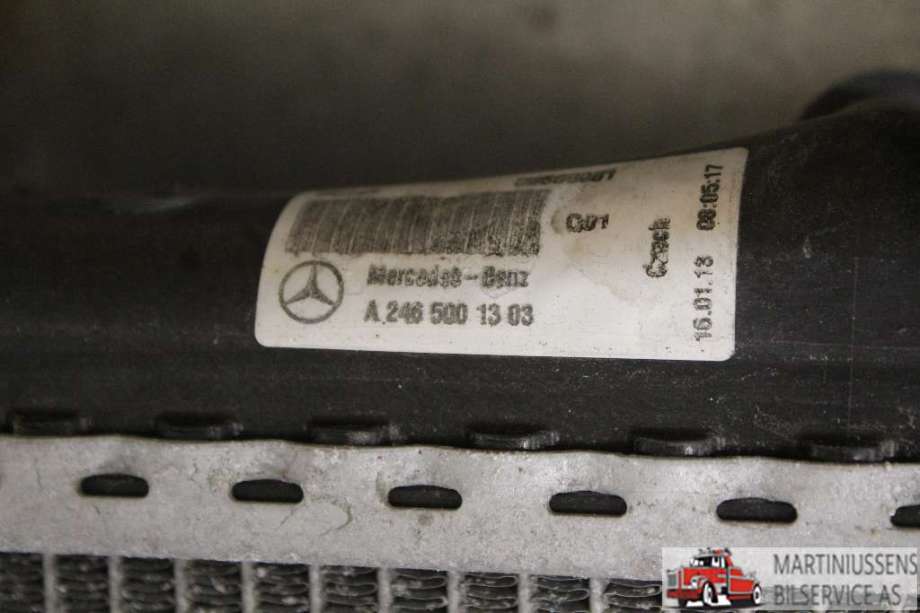 Radiator (automat gir) til Mercedes A-Klasse 2012-2018 (W176) (W176) (MERCEDES||A 246 500 13 03)