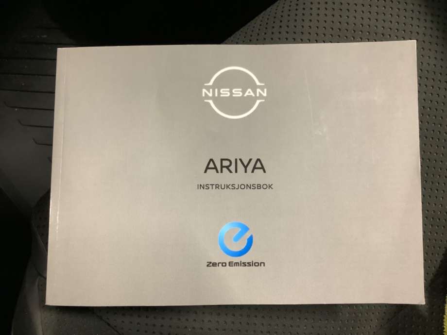 Instruksjonsbok til Nissan Ariya, 2022-->>  (NISSAN ARIYA|)