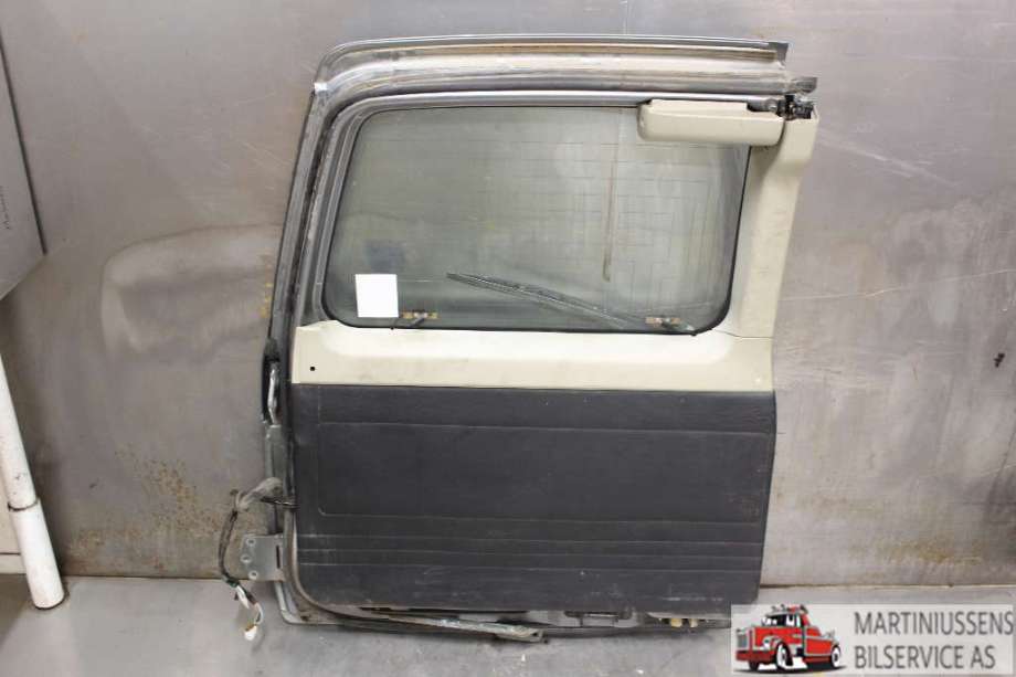 Dør høyre bak varebil til Nissan Patrol 2004-2010 (Fase 2) (Y61) (Y61) (NISSAN|)