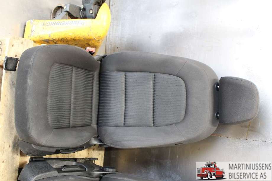 Sete foran venstre til Audi A4 2007-2014 (Type IV) (B8) (B8) (AUDI|)