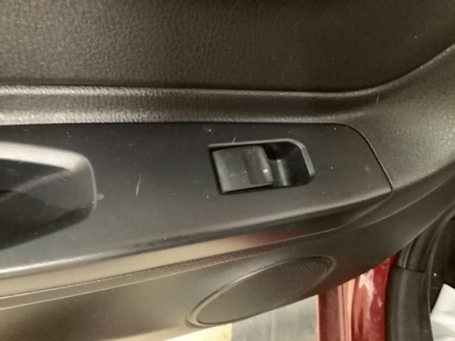 Bryter ruteheis til Toyota Yaris, 2014-2020 (Type III, Fase 2)  (TOYOTA|)