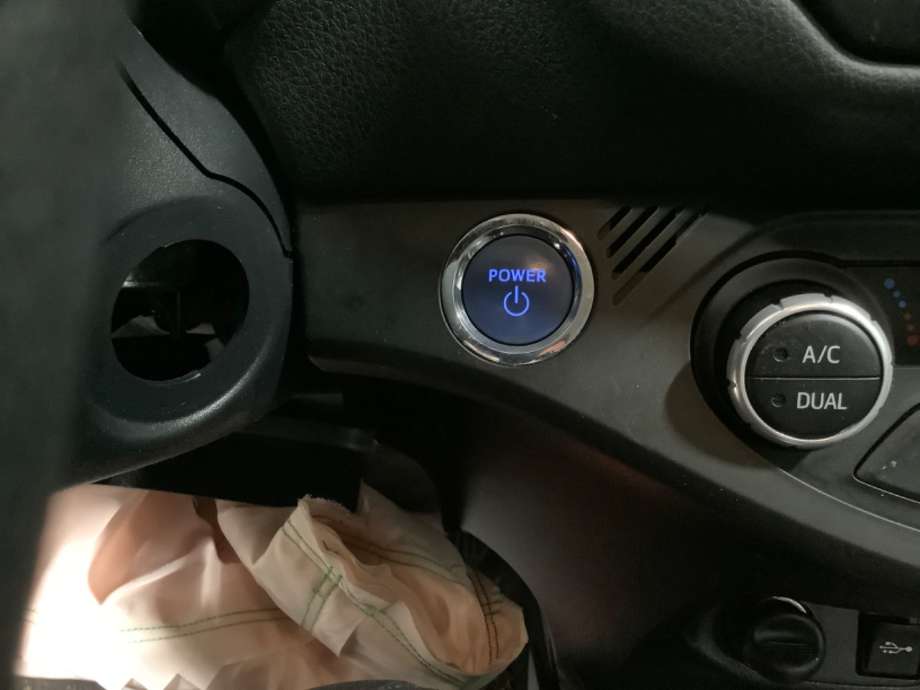 Bryter start/stopp til Toyota Yaris, 2014-2020 (Type III, Fase 2)  (TOYOTA|)