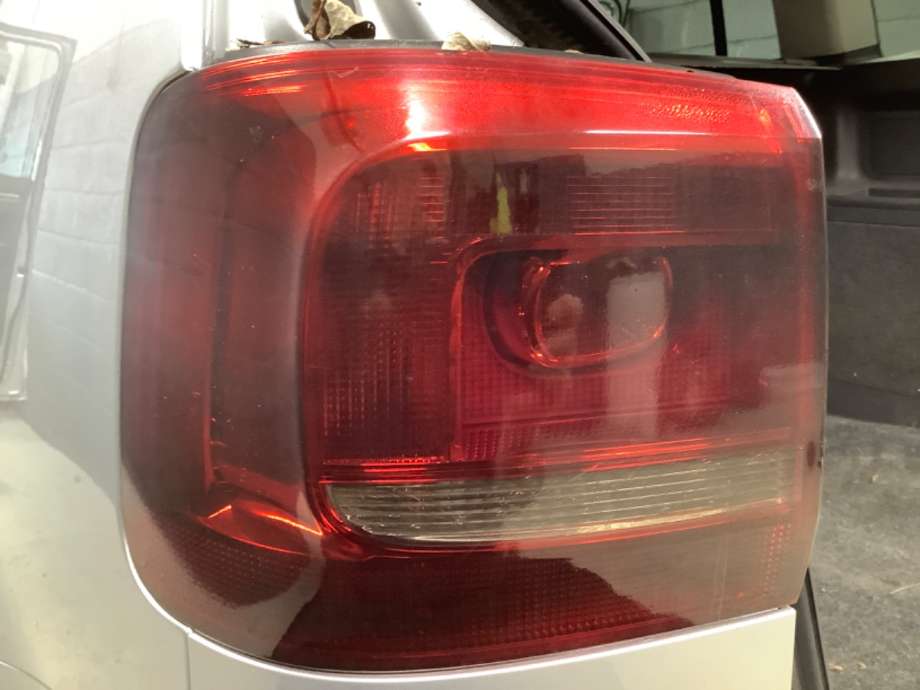 Baklykt venstre til VW Touran, 2010-2015 (Type I, Fase 3)  (VOLKSWAGEN|)