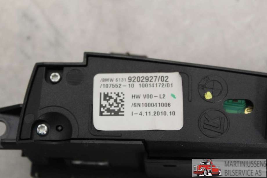 Bryter Antispinn til BMW 5-Serie 2010-2017 (F10/F11) (F10/F11) (BMW|9202927/02|)